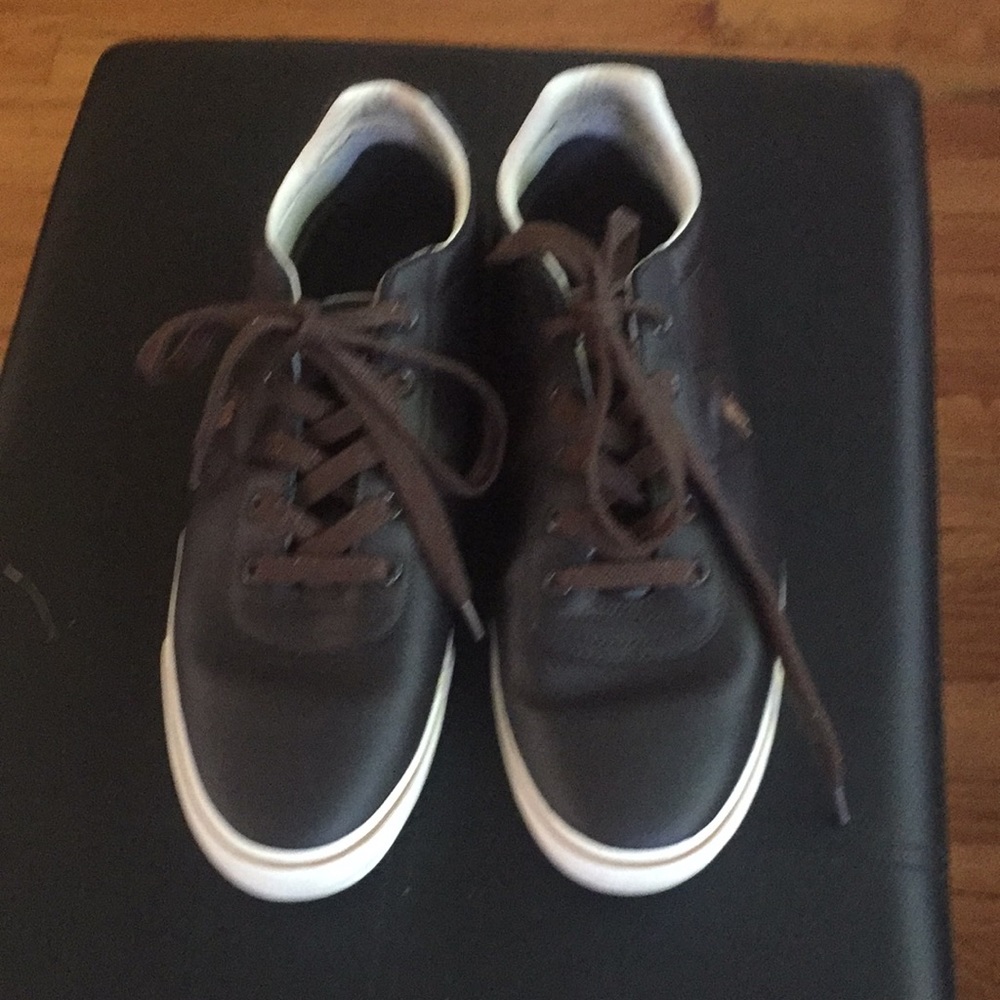 Nice Ralp Lauren sneakers